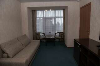 Гостиница Солотча Солотча 2-комнатный номер люкс-2